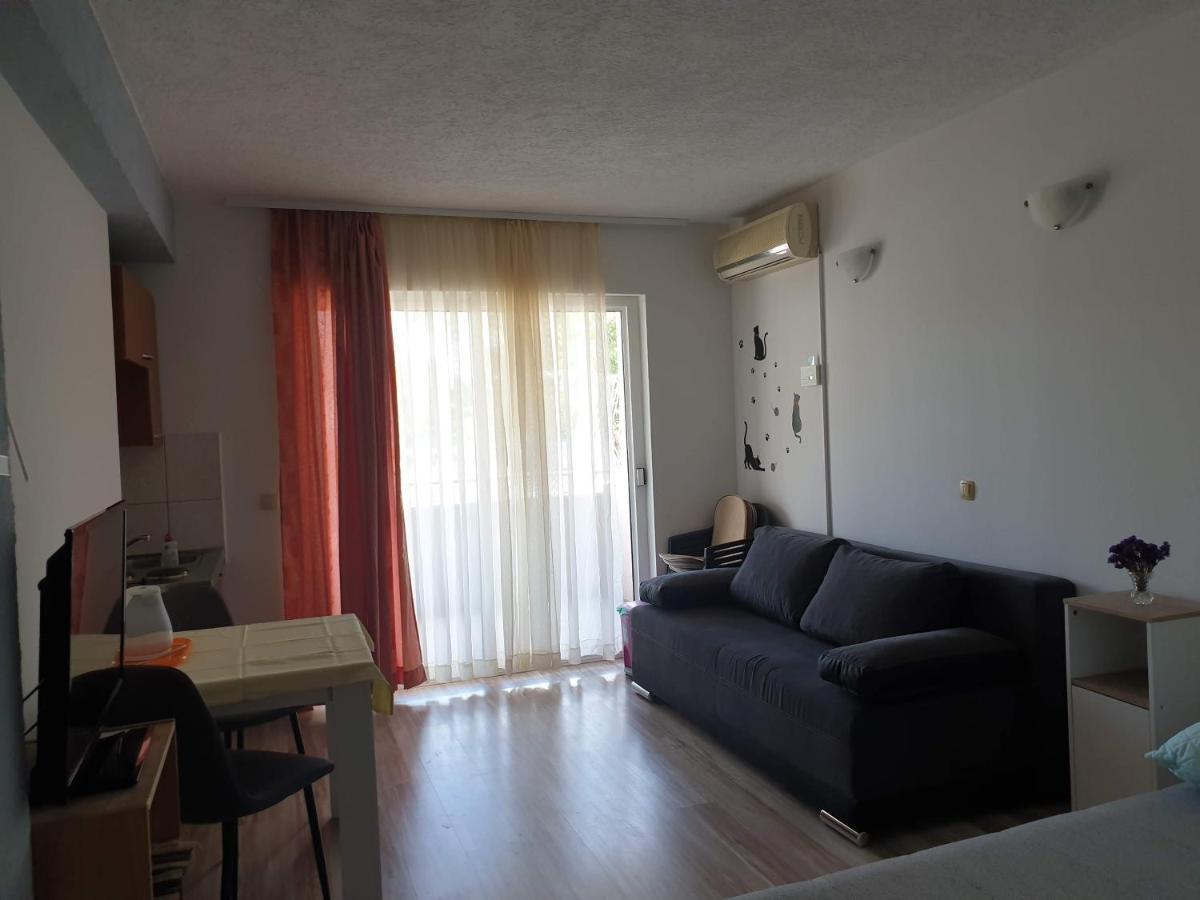 Apartment Perica Оміш Екстер'єр фото